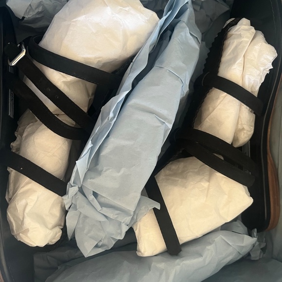 NIB PRADA BLACK SUEDE GLADIATOR STRAPPY SUMMER SANDALS SIZE 38.5 - Picture 4 of 7